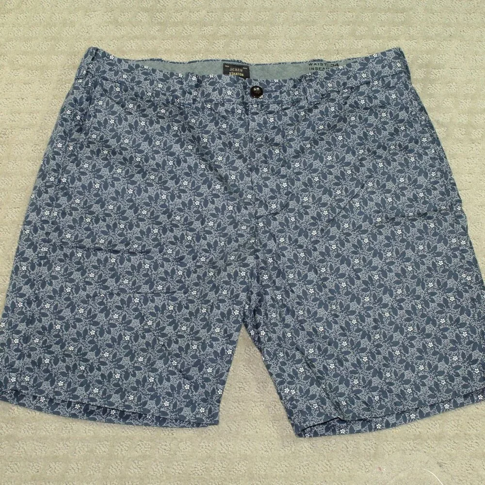 J Crew Stanton Shorts Lightweight Navy Blue & White Floral Size 34  Inseam 9